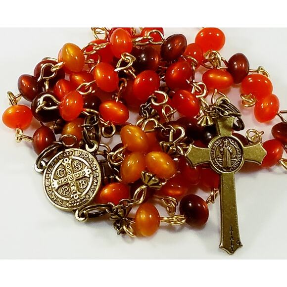 St Benedict Handmade 5 Decade Rosary, Brass Wire, Lucite Vintage Beads - Picture 5 of 10